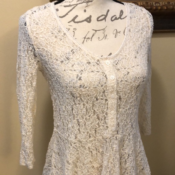 🤍Free People Lace peplum long sleeved partial buttoned stretchy top - Picture 2 of 11